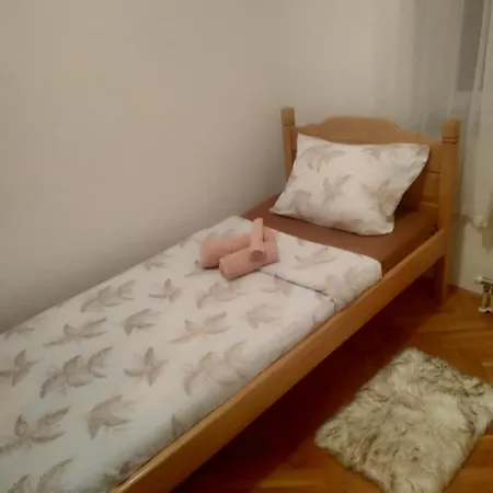 Nika * 贝尔格莱德